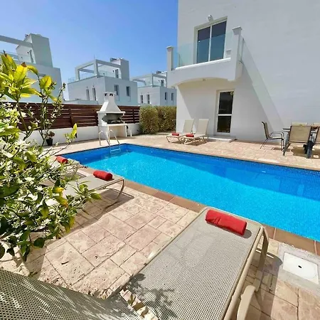 Nissini Famliy Ayia Napa