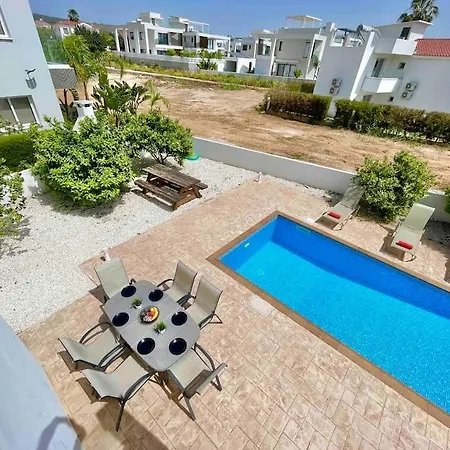 Vila Nissini Famliy *