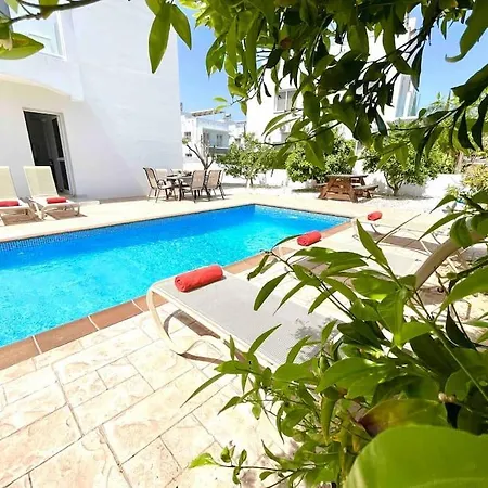 Nissini Famliy Villa Ajía Nápa